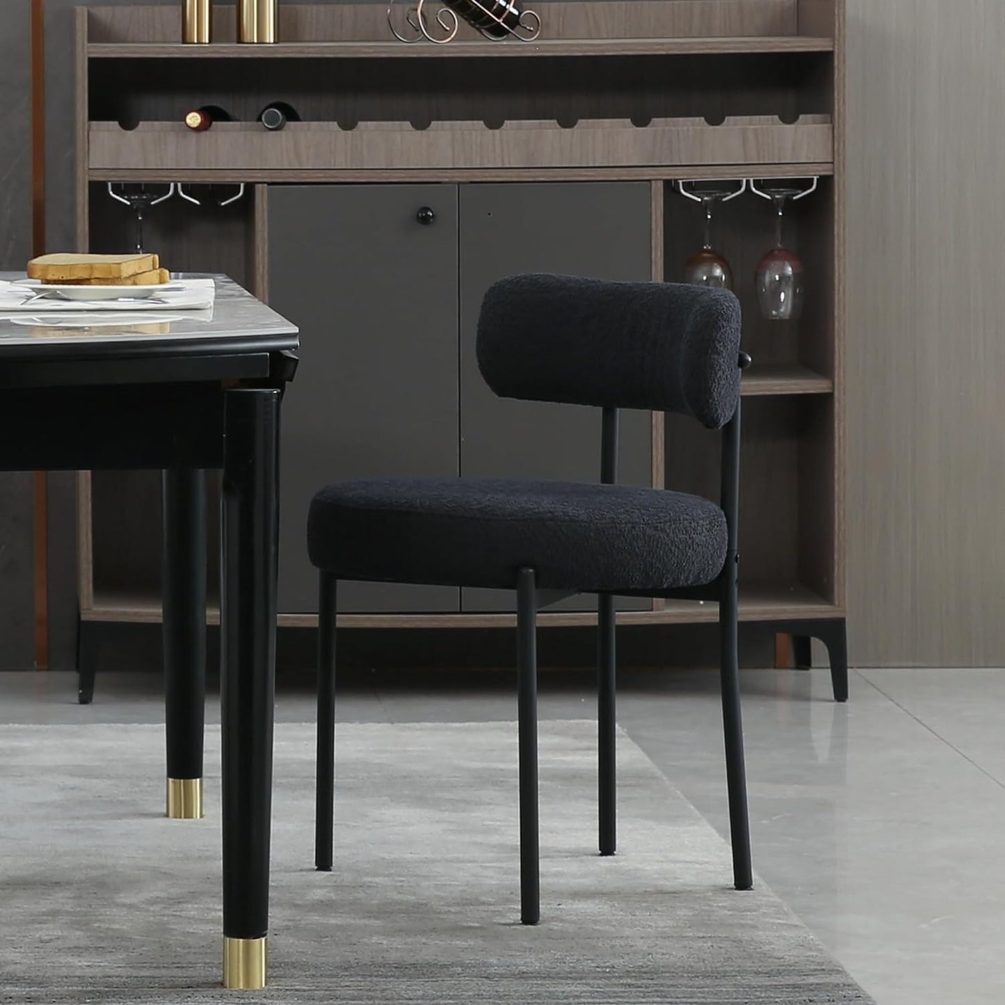Generic Dining Share and Share for Kitchen Dining Room, Aflastred with all dining share and black legs, Curved with a modern dining chair, Side Share