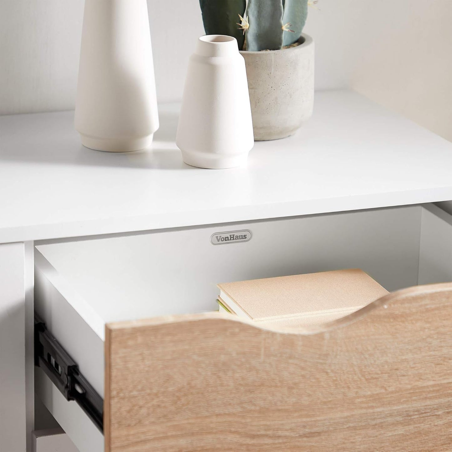 VonHaus Sideboard White & Oak Effect - Small Compact Sideboard Cabinet with 3 Storage Drawers & Cupboards – Nordic Scandi Style Furniture with Tapered Legs - Living Room, Lounge, Home Office & Hallway