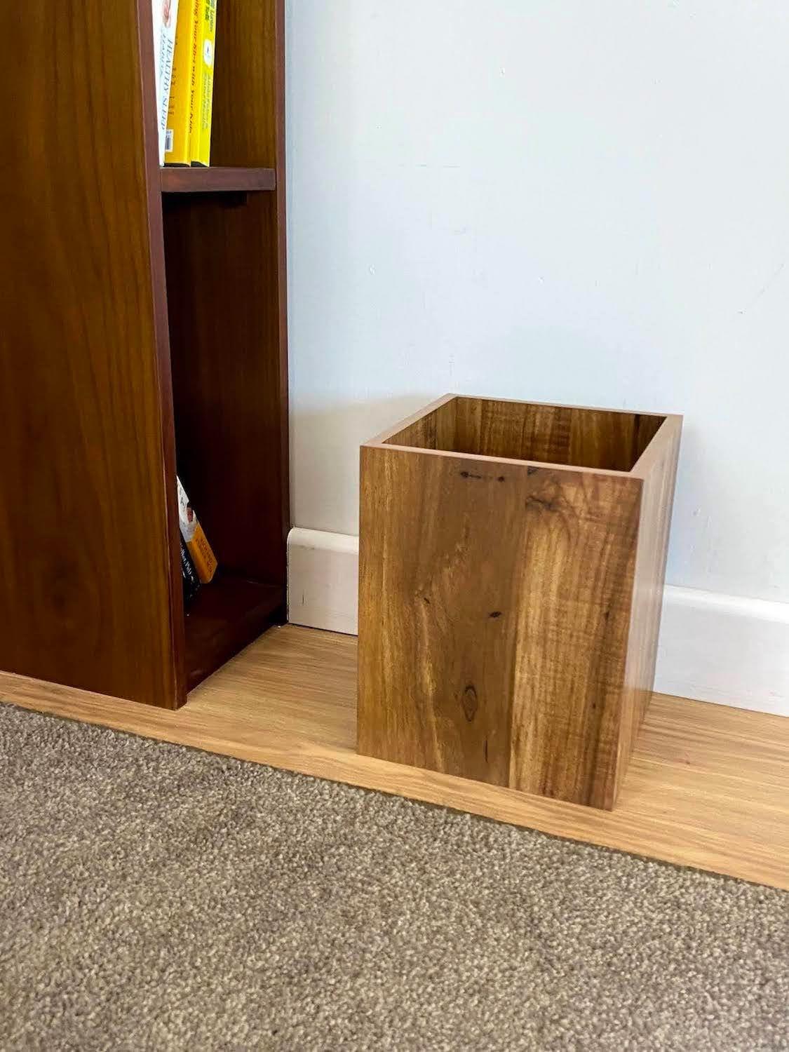 wood workers modern bathroom organizer set, wooden 3 piece set for living room bedroom dining kitchen, rustic rectangular trash bin, tissue box, tray set for office, vanity home decor accessories
