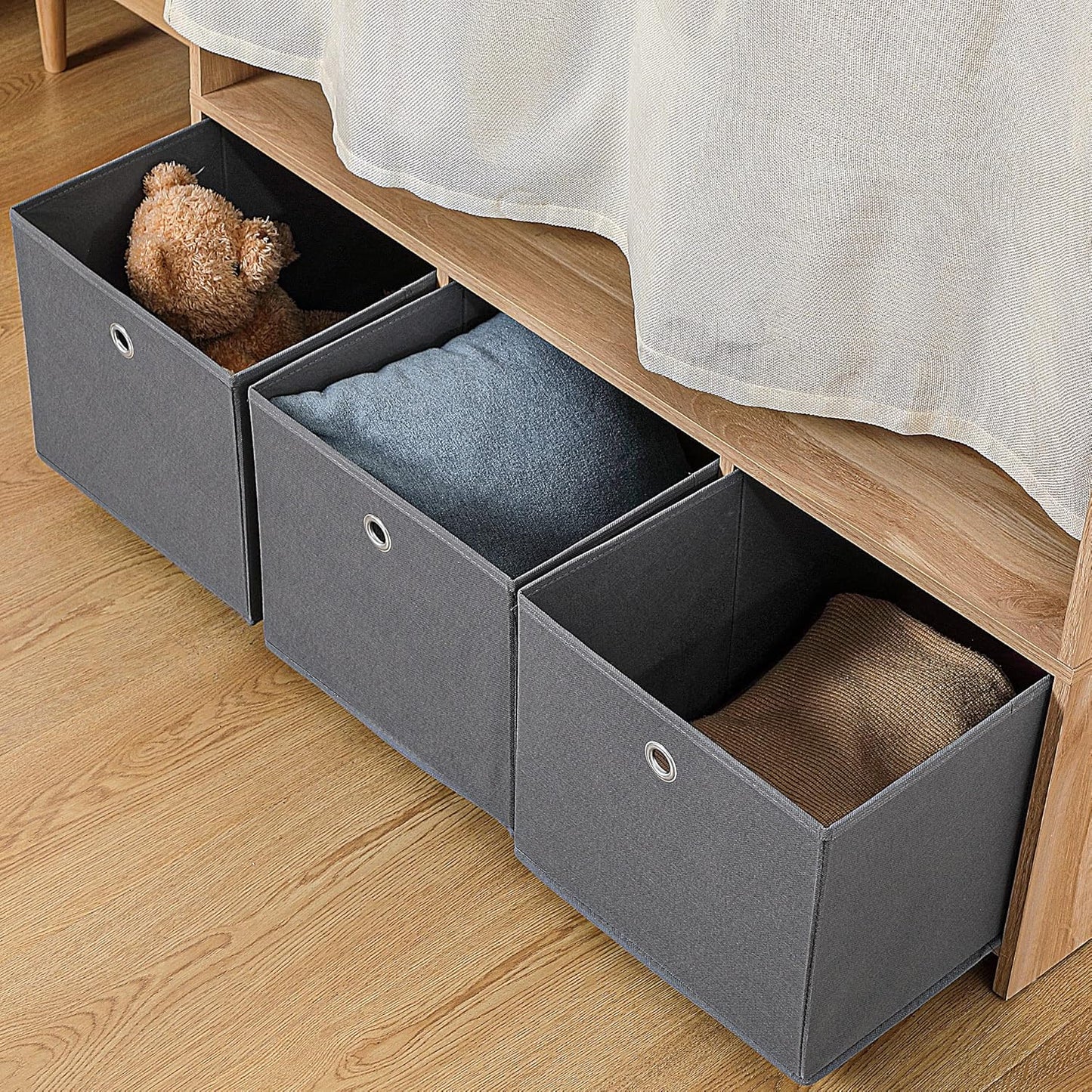 HOMCOM Wardrobe Storage with Rod Curtain 3 Removable Fabric Drawers 105 x 48 x 160 cm Natural
