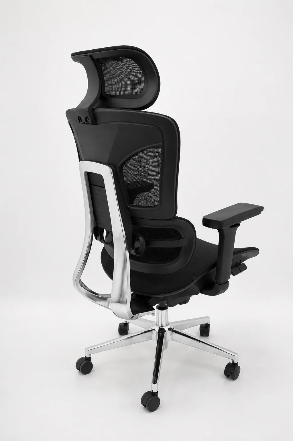 Modern Executive Mesh Office Chair with Adjustable Headrest & Footrest
